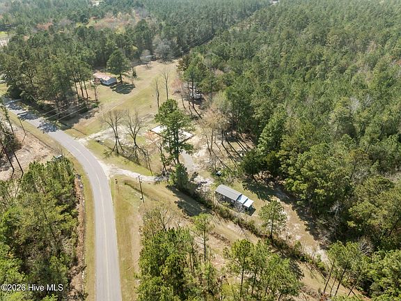 3rd image of 1097 Wells Road