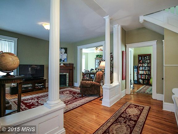 5th image of 925 Oak Hill Ave