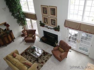 8 8th Green Ct, Belleville, IL