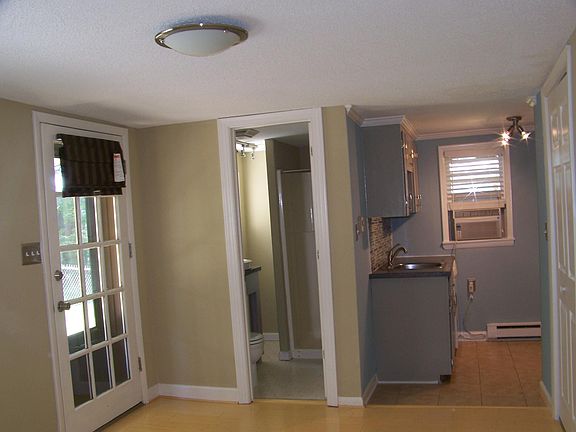 Livingroom with Bamboo floors