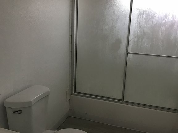 4th image of 1453 W 99th St