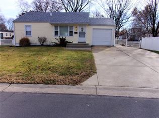 2 Ocala Pl, Florissant, MO 63031