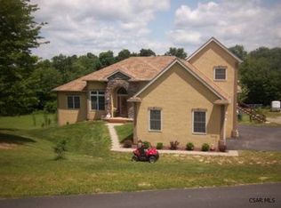 326 Oak Hill Dr, Friedens, PA 15541