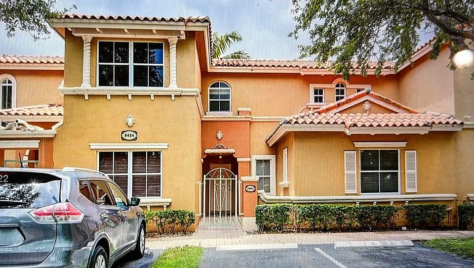 1st image of 8424 NW 141st Ln APT 4304