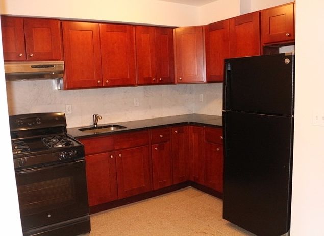 1st image of 2530 Broadway APT 2