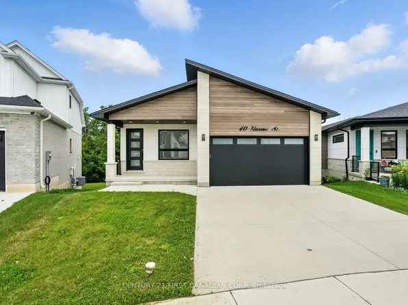 40 Greene St, Saint South Huron, ON N0M 1S2