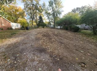 706 E Chestnut St, Gillespie, IL 62033