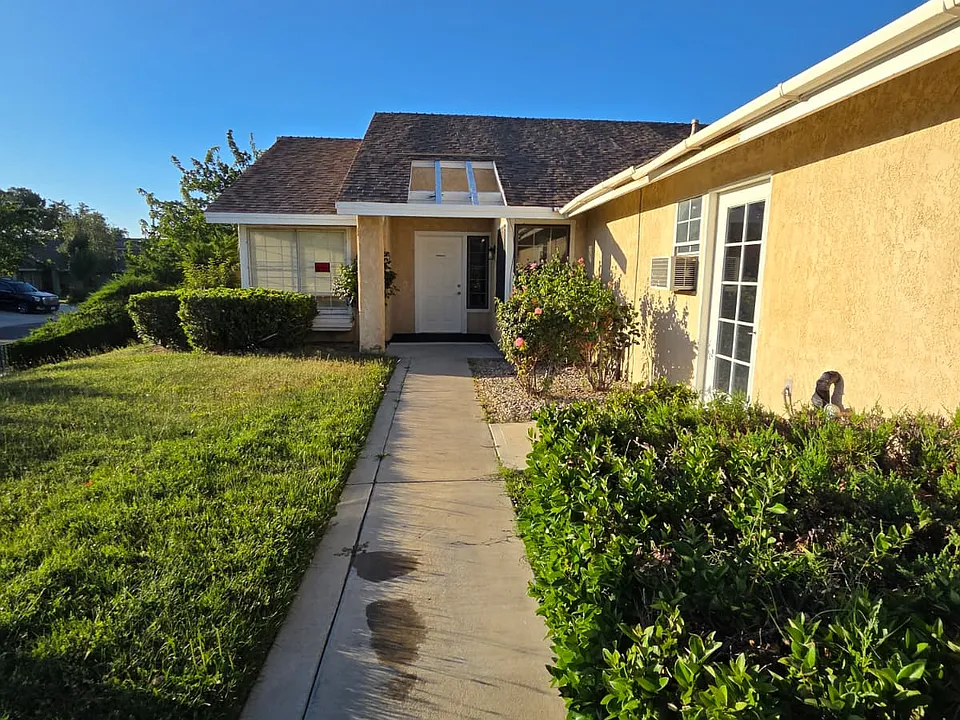 3833 E Avenue R12