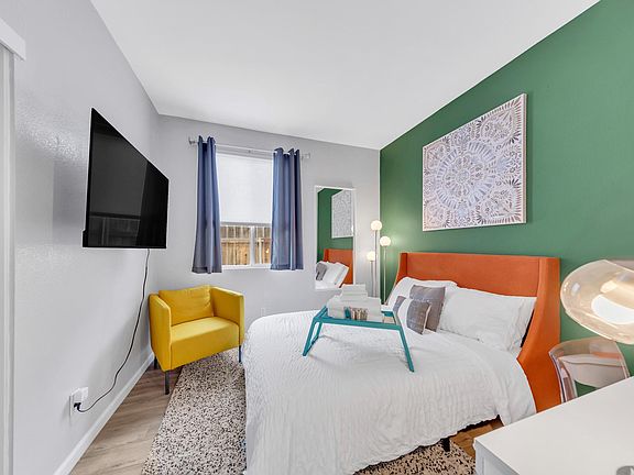 2nd image of 1620 Randolph Rd