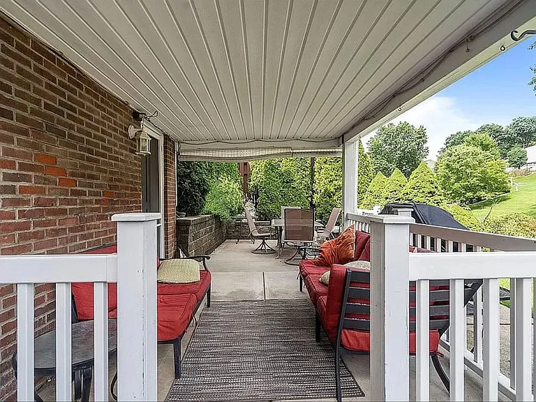 6101 Chatham Dr — Photo 27