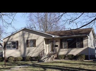 255 Greenwich St, Valparaiso, IN 46383