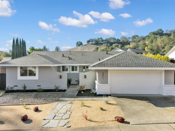 3571 Meadowbrook Drive, Napa, CA 94558