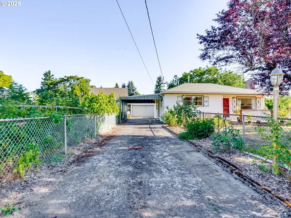 7515 SE Luther Rd, Portland, OR 97206