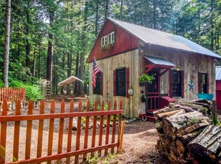 74 Hubbard Grove Rd, Shelburne, NH 03581