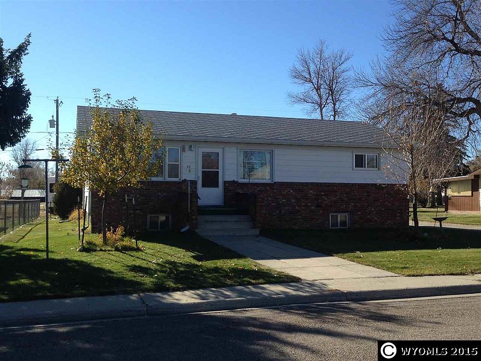 2nd image of 23 Sunset Ave