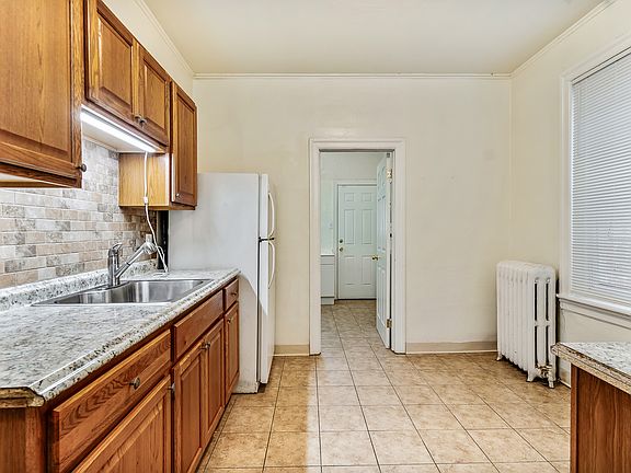 2nd image of 5449 N 6th St #1