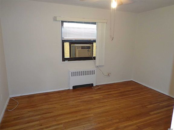 4th image of 15-43 160th St #151