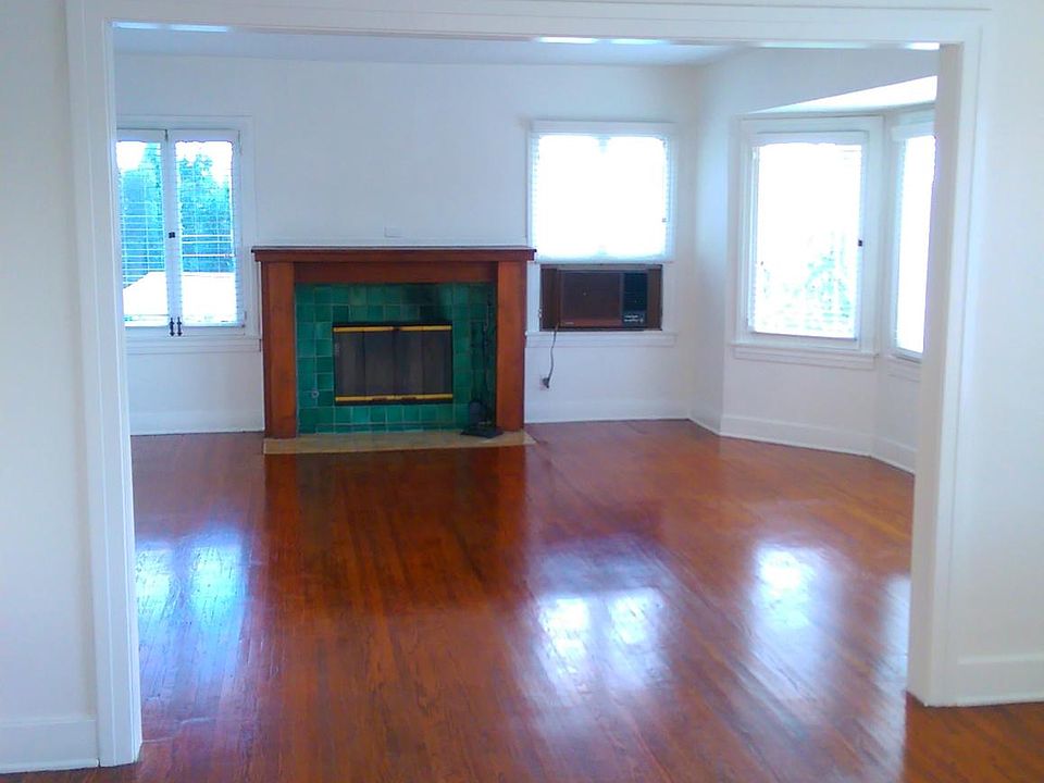 1st image of 625 1/2 Parkman Ave