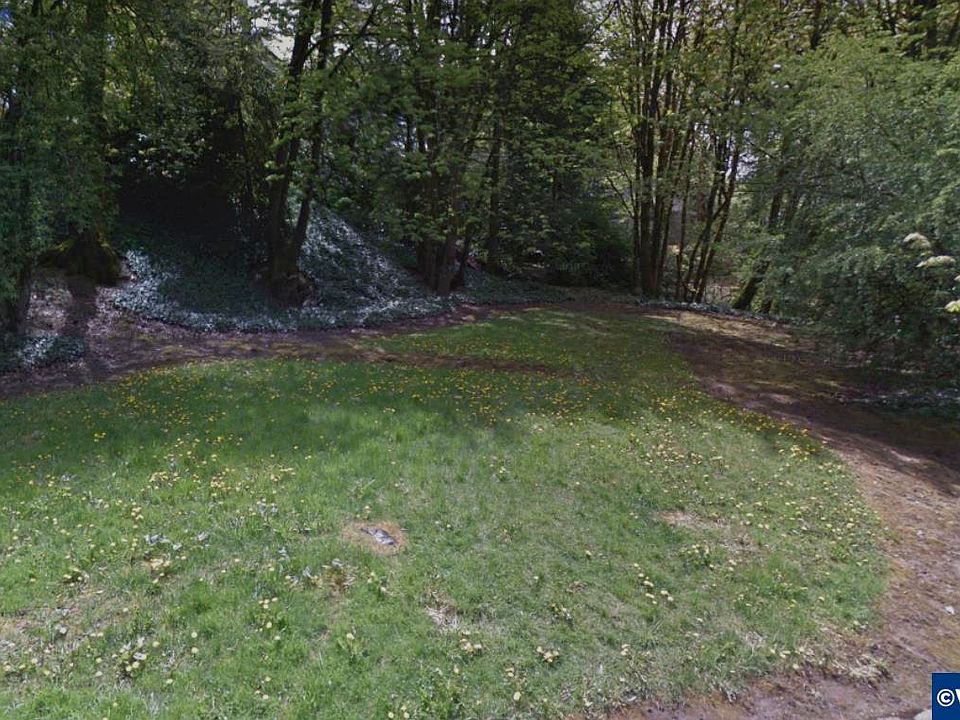 2nd image of 3974 SW Wapato Ave