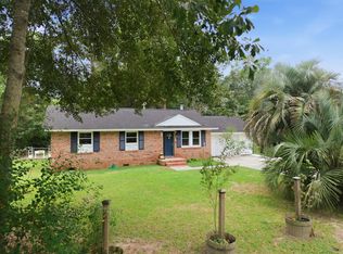 109 E Walnut Cir, Summerville, SC 29485