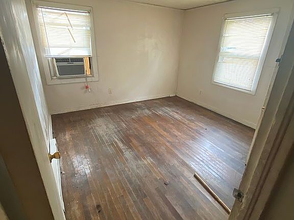 2nd image of 2482 Coleman Ave