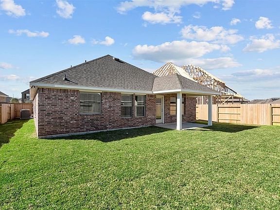 3rd image of 4703 Preservation Oaks Ln