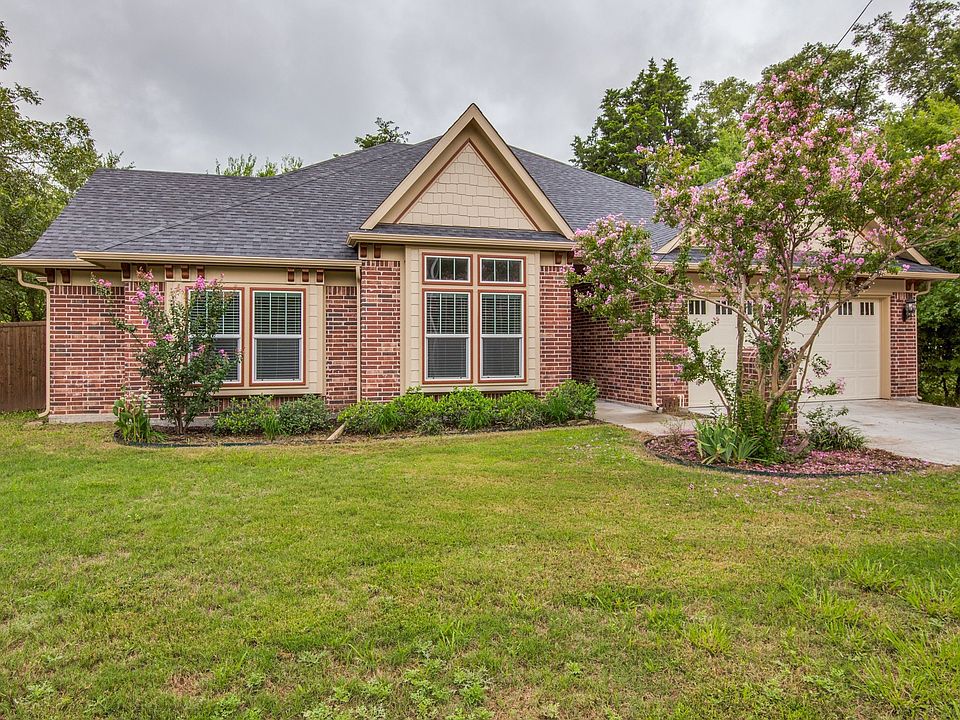 0_1011-hall-st-mckinney-tx-High-Res-1.jpg