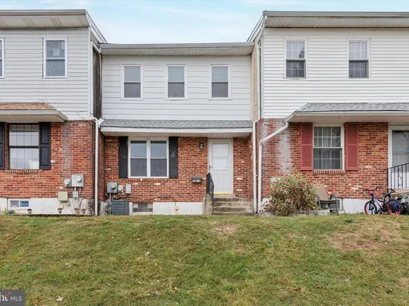1411 Whitpain Hls, Blue Bell, PA 19422