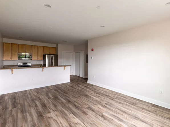 26 New Derby St Unit 407, Salem, MA 01970