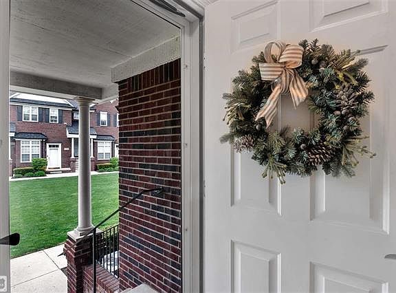 3rd image of 53161 E Providence Dr