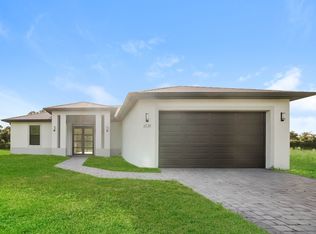 6129 Higgins Ave, Fort Myers, FL 33905