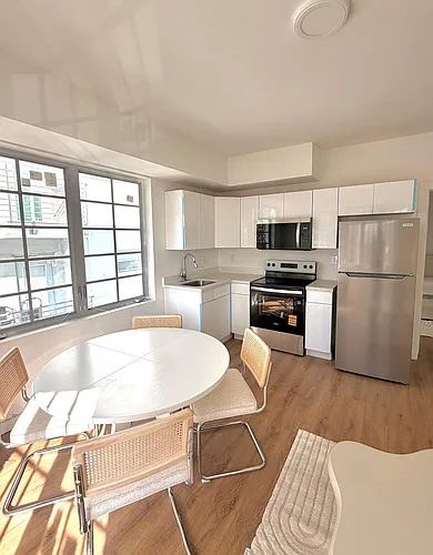1525 Euclid Ave Photo 1