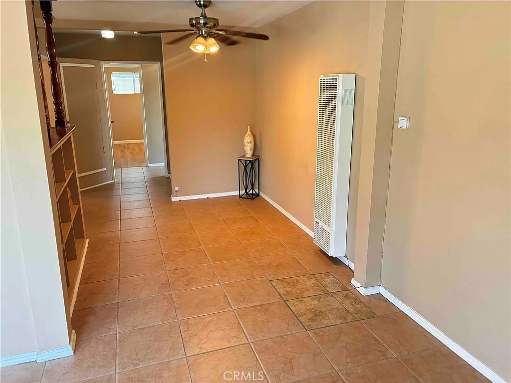 2 bed, 950 sqft, $2,695 — Photo 3