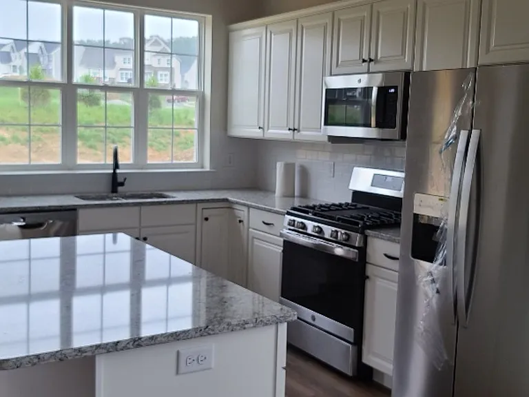 567 Brook Shire Ct — Photo 18