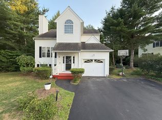 52 Palomino Dr, Franklin, MA 02038