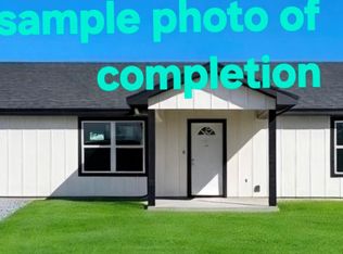 647 6th St, Hawley, TX 79525