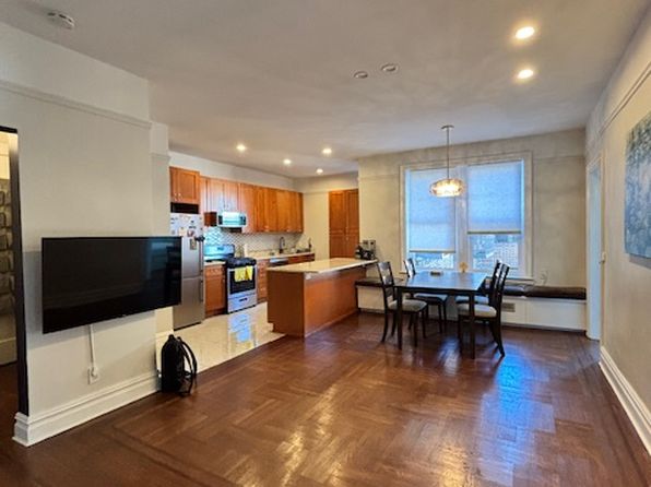 255 Eastern Pkwy APT F10