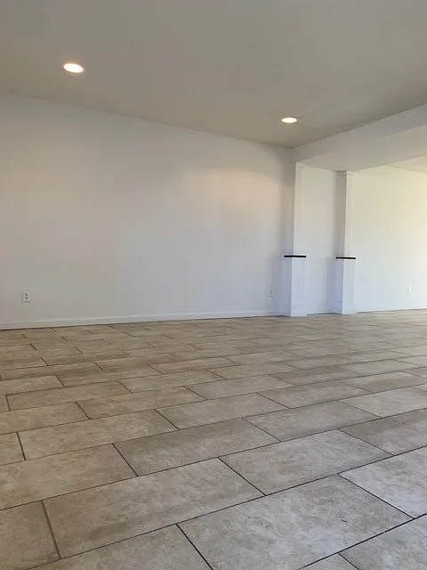 3 bed, 1500 sqft, $1,495 — Photo 4