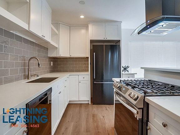 2nd image of 1033 N Genesee Ave #3D