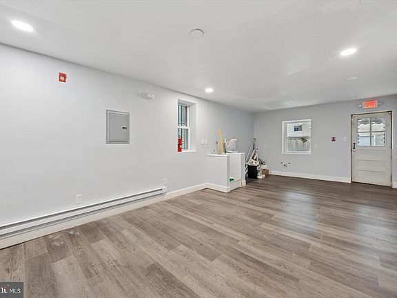 5th image of 6411 Vine St