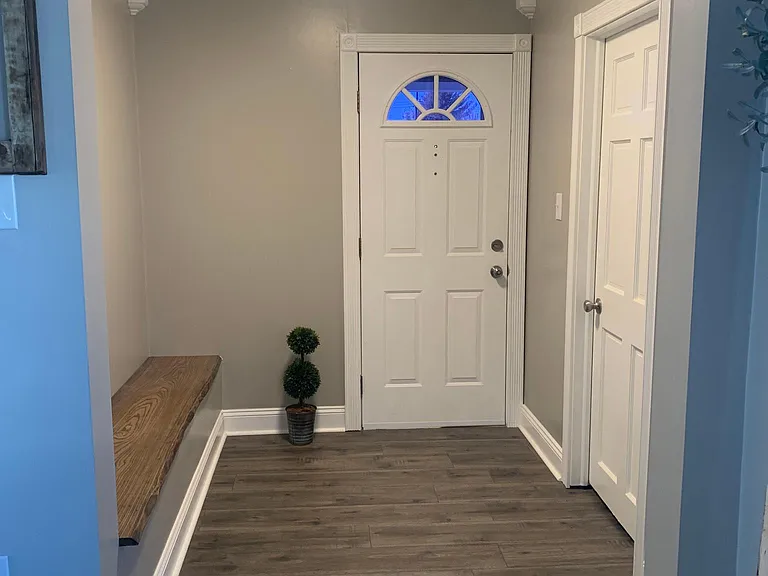 239 Columbia Ave — Photo 5