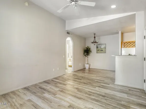 2929 W YORKSHIRE Drive #2074, Phoenix, AZ 85027