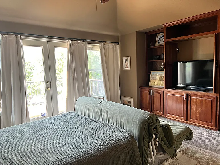 10832 Pointe View Dr — Photo 18