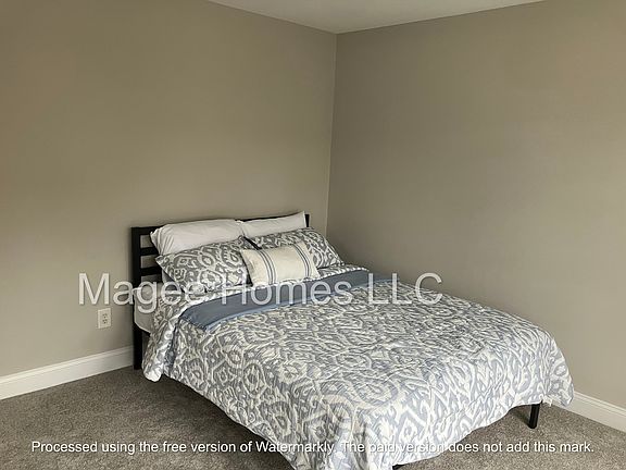 Room for rent. Room 3