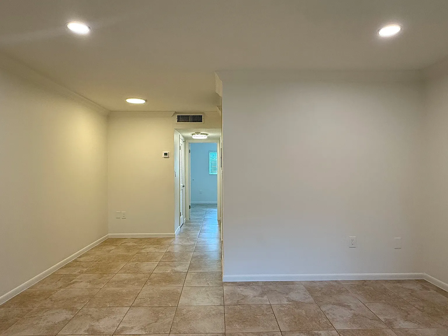 1 bed, 650 sqft, $1,524 — Photo 4