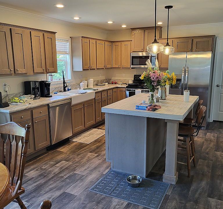 2nd image of 301 Well Drillers Ln