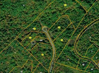 Lindsay Ln, New Hampton, NH 03256