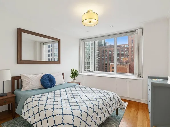 61 West 62nd Street image 4 of 15