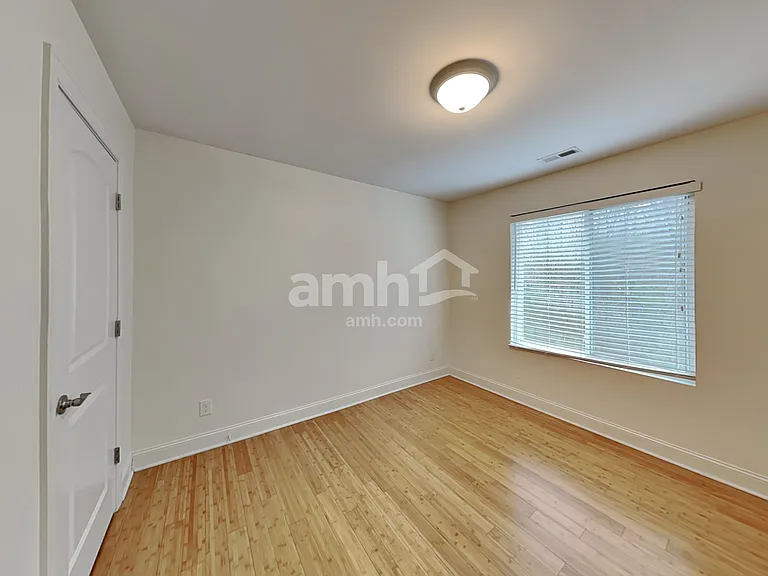 5823 Parkstone Dr — Photo 17