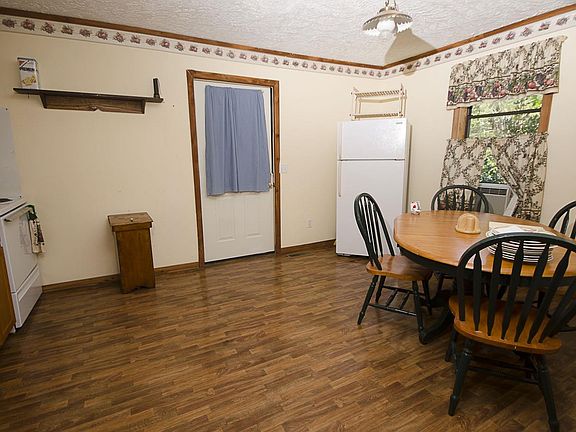 5th image of 170 Ewing Ln